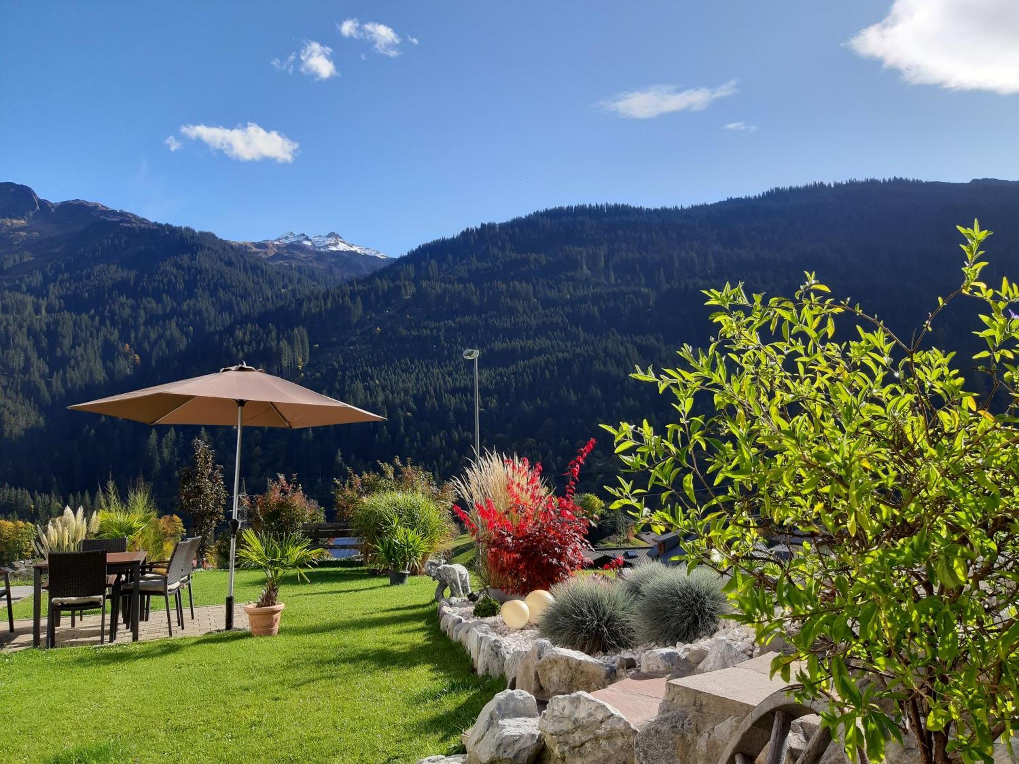 Haus Adrian Wald am Arlberg Quarto foto